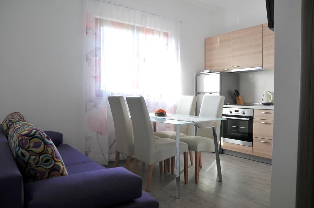 A&L Apartment Sukosan Bagian luar foto